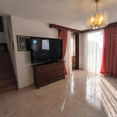 Monkey Villa *